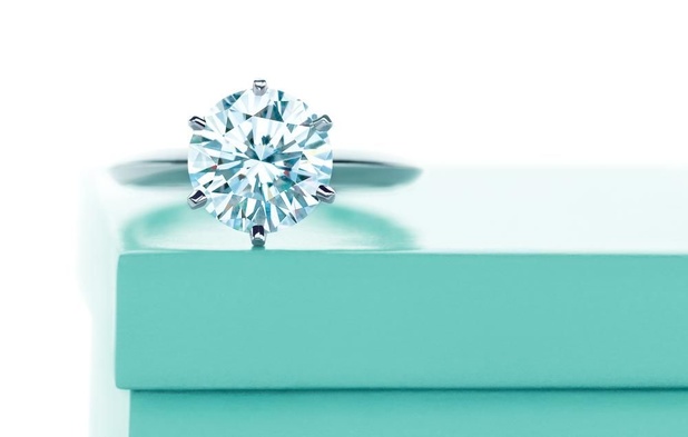 LVMH confirme avoir engagé des "discussions préliminaires" avec le joaillier Tiffany