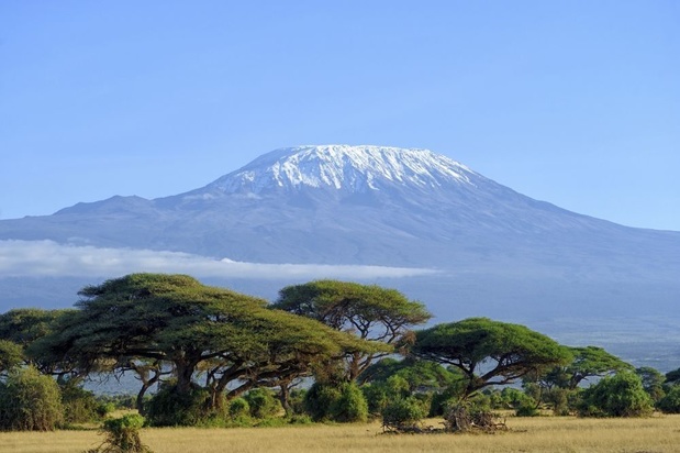Tanzania installeert snel internet op Kilimanjaro