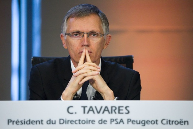 Stellantis: pour Macron, le salaire de Tavares est "choquant et excessif"