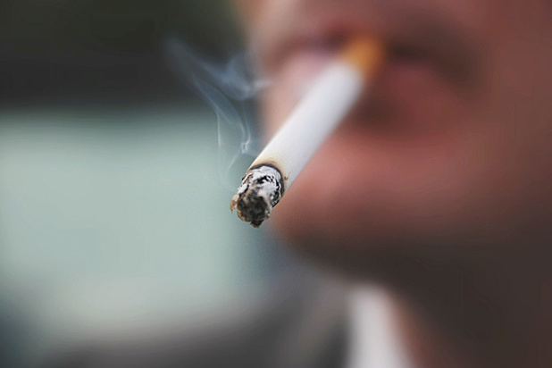 Nos lois sur le tabagisme devraient-elles être plus strictes?