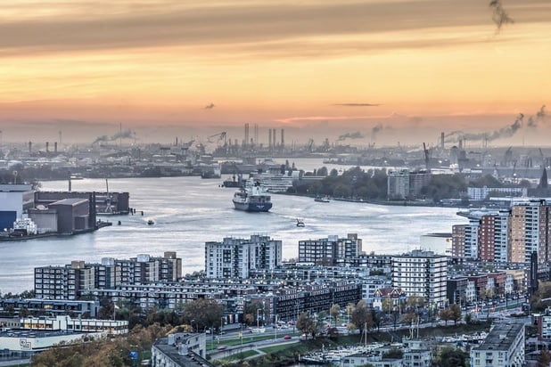 Record d'Europe pour le port de Rotterdam, qui a accueilli 15 millions de conteneurs en 2021