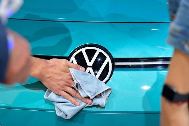 Tricherie antipollution: Volkswagen discute d'un accord avec ses clients en Allemagne
