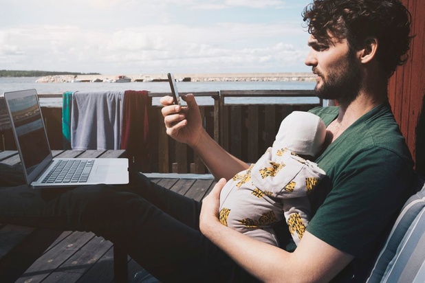 Près de 6.000 demandes de congé de paternité pour indépendants depuis mai 2019