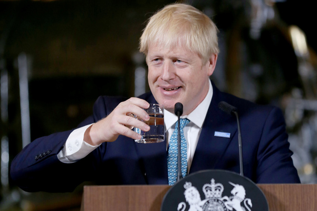 Brexit: Johnson belooft Ierse premier dat er geen harde grens komt