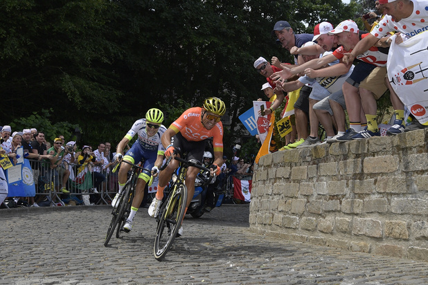Tour de France : Van Avermaet, à l'attaque, assuré du premier maillot à pois au sommet du Mur de Grammont