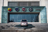 Lancia, en 2026 et Alfa Romeo, en 2027, deviendront 100% électriques