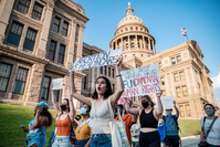 La loi anti-avortement du Texas sur le gril de la Cour suprême