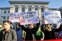 L'édito de Gérald Papy: les héros sont à Kiev, pas à Bruxelles
