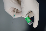 AstraZeneca défend la sûreté de son vaccin anti-Covid