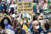 France: des dizaines de milliers de manifestants pour le climat