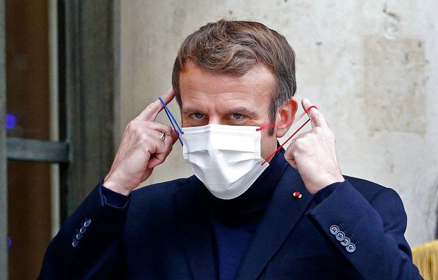 L'examen du pass vaccinal en France à nouveau suspendu après les déclarations polémiques de Macron