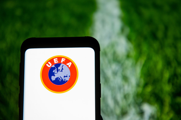 Arrêt de la Pro League: comment l'UEFA en est venue à montrer les crocs