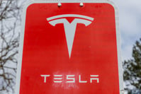 Tesla rappelle 7.600 voitures pour remplacer l'airbag du conducteur