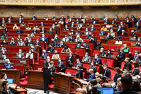 La loi instaurant le pass vaccinal a été adoptée en première lecture à l'Assemblée nationale française