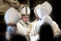 Le pape coupe les salaires des cardinaux pour réduire les coûts