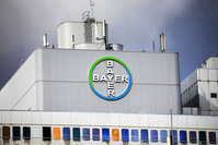 Procédures judiciaires et perte de la moitié de sa valeur... Bayer va remplacer son PDG contesté pour sa stratégie