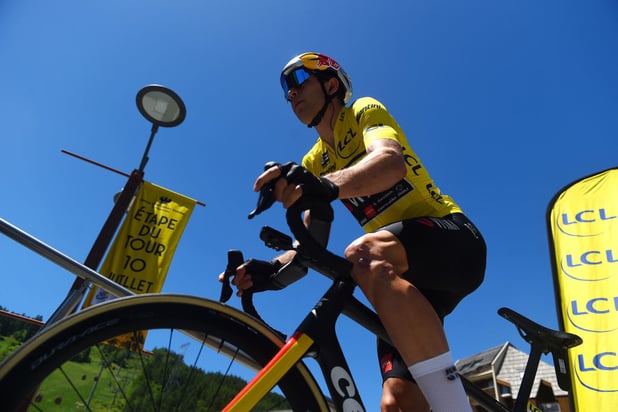 Wout Van Aert affirme ses ambitions pour le Tour de France : "D'abord le maillot jaune avant de ramener le vert à Paris"