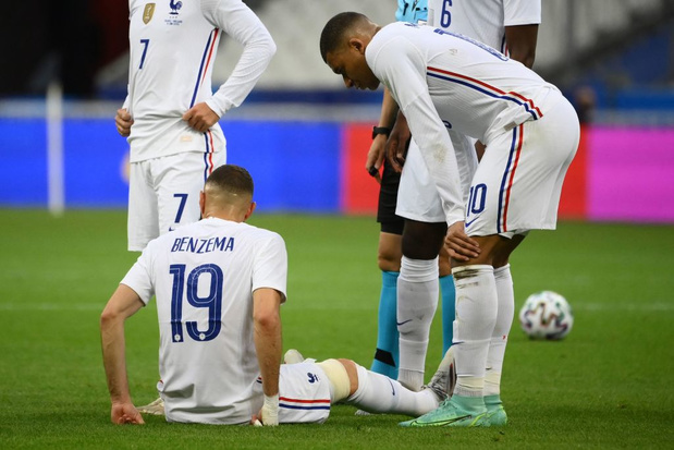 Euro: Karim Benzema sort sur blessure à une semaine du 1er match de la France