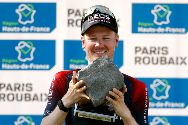 Paris-Roubaix: Dylan Van Baarle, le succès de la discrétion et de la force individuelle (et collective)