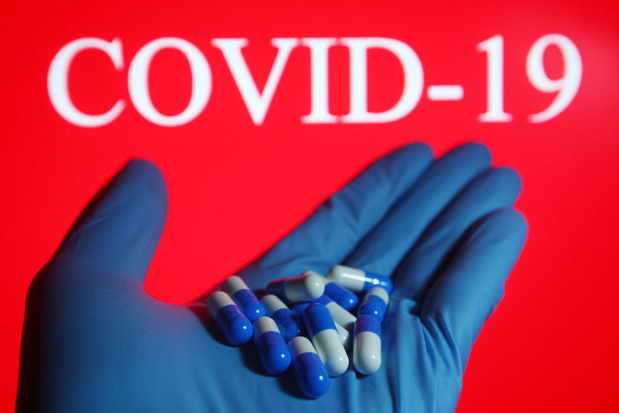 La pilule anti-Covid déjà disponible dès janvier en Belgique