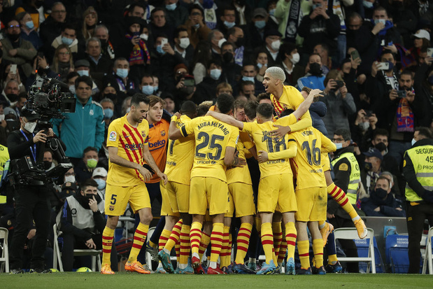 Le Real Madrid coule à domicile contre le Barça: le fiasco d'Ancelotti, la réussite de Xavi