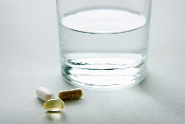 Faut-il prendre des vitamines en prévention primaire des maladies cardiovasculaires et des cancers?