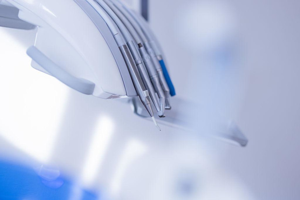 La nouvelle ASBL bruxelloise "DentalFLUX" prévoit de rendre plus équitable l'accès aux soins dentaires
