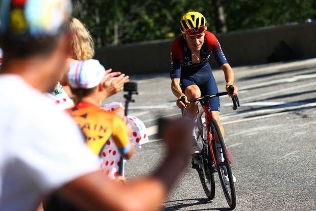 Tour de France: Tom Pidcock, le champion olympique de VTT et du monde en cyclo-cross triomphe au sommet de l'Alpe d'Huez