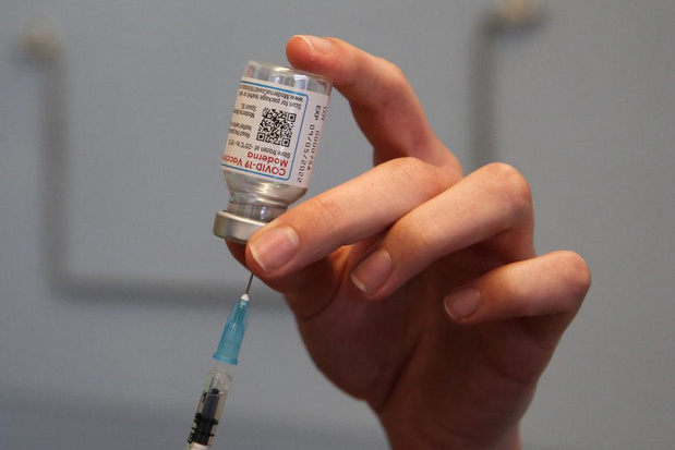 L'Agence européenne des médicaments examine une version modifiée du vaccin de Pfizer