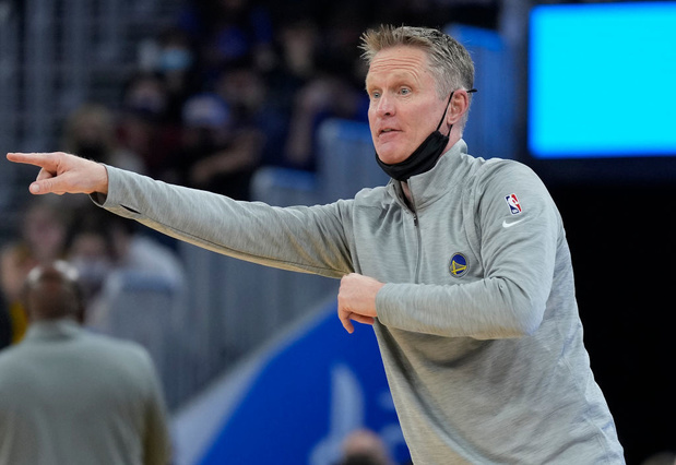 Steve Kerr, l'entraîneur des Golden State Warriors, remplace Gregg Popovich à la tête du Team USA