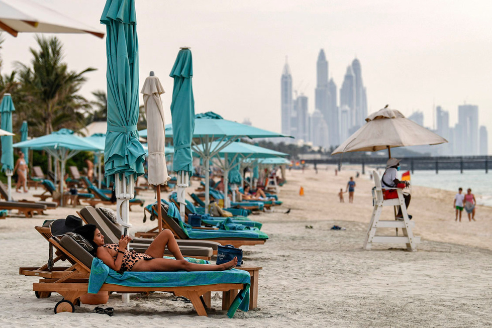 Dubaï séduit les touristes fuyant le confinement