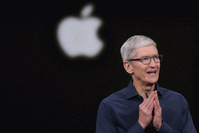 Le patron d'Apple Tim Cook a perçu 100 millions de dollars l'an dernier