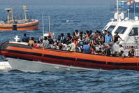 Une action policière franco-belge vise les bateaux de trafiquants d'êtres humains