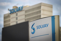 Solvay accélère sa restructuration