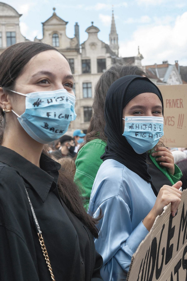 Les Femmes Voilées Trouvent Difficilement Un Emploi Levif L