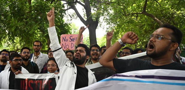 La Cour suprême indienne crée un groupe de travail pour la sécurité du personnel soignant