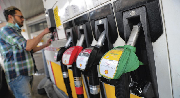 Voitures de société: les entreprises peuvent-elles limiter l'utilisation de la carte carburant?
