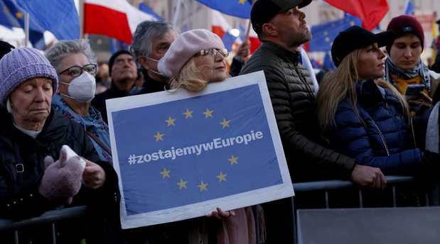 Primauté du droit européen: la Commission lance une procédure d'infraction contre la Pologne