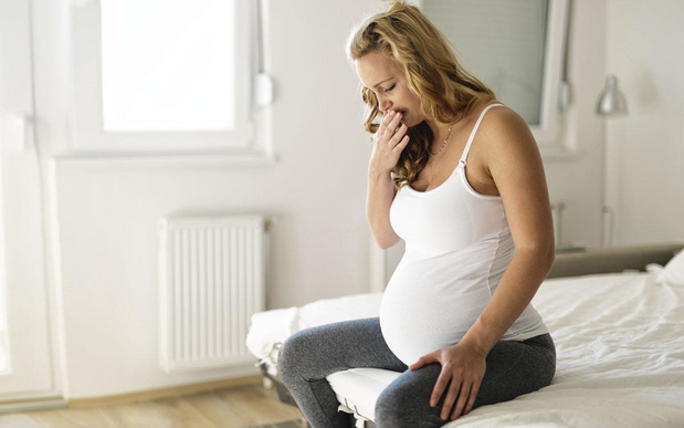 Nausées extrêmes: quand les femmes enceintes vomissent jusqu'à 60 fois par jour