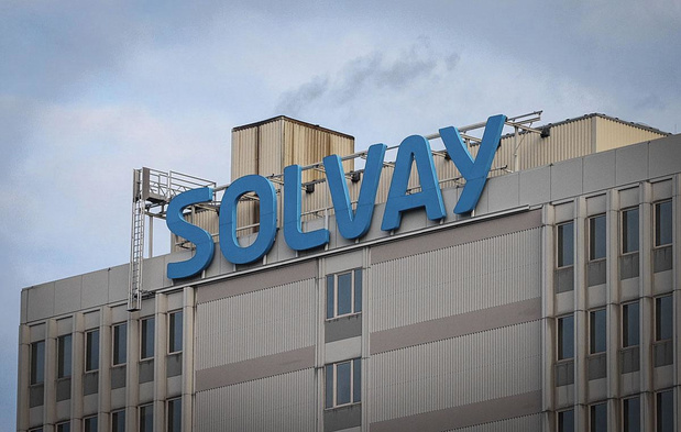 Solvay envisage de se diviser en deux 