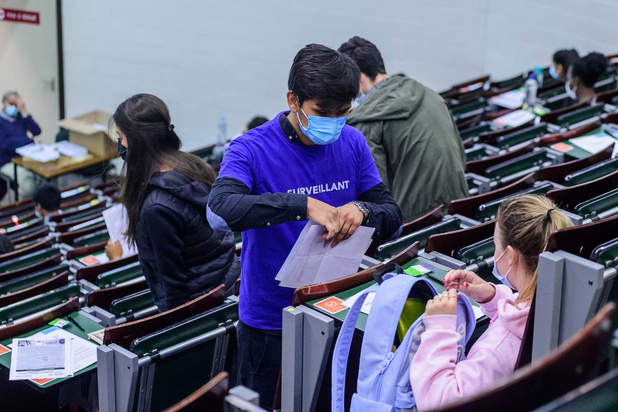 Les étudiants en médecine réclament une meilleure politique de santé publique