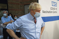 Royaume-Uni: plus de 20 millions de personnes ont déjà reçu une première dose de vaccin