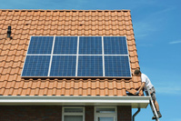 Les logements sociaux, bientôt le plus grand producteur d'énergie solaire en Flandre