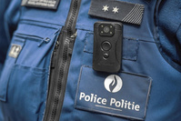 Des caméras corporelles seront utilisées par les policiers bruxellois après l'été