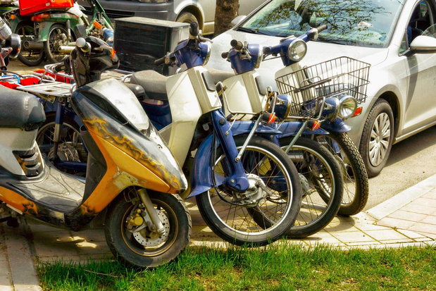 Voortaan betalend parkeren voor motoren en scooters in Parijs