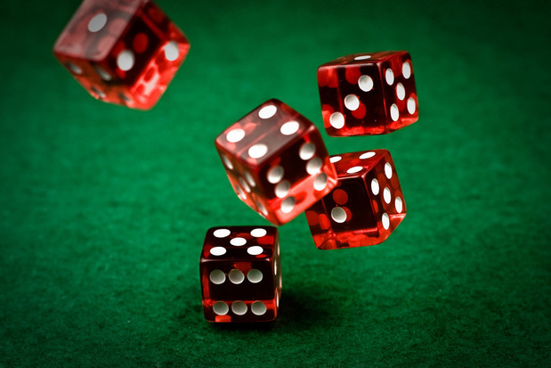Online gokken voor het eerst groter dan fysieke kansspelen