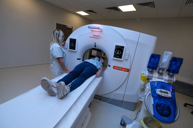 Vandenbroucke veut des services de radiologie abordables dans chaque hôpital