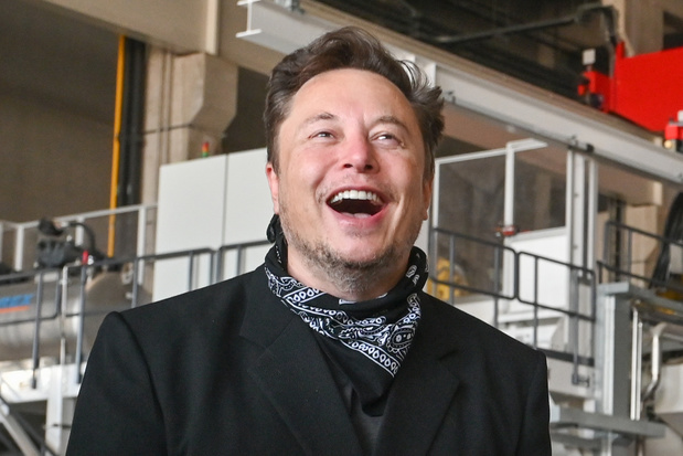 Elon Musk verkoopt opnieuw aandelen Tesla