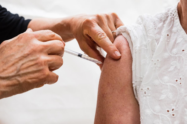 Les fédérations du secteur des soins de santé demandent la vaccination obligatoire pour le personnel