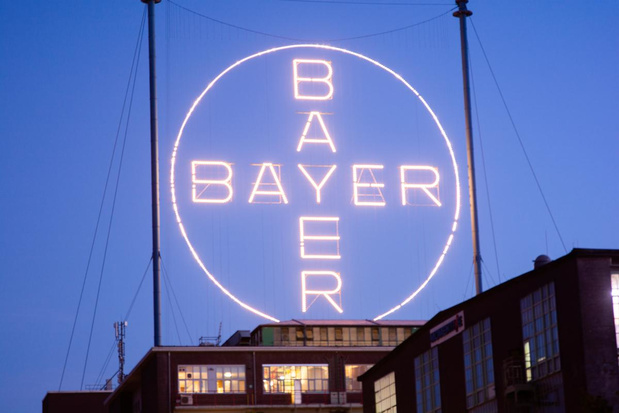 Bayer replonge dans le rouge au deuxième trimestre, plombé par l'agrochimie